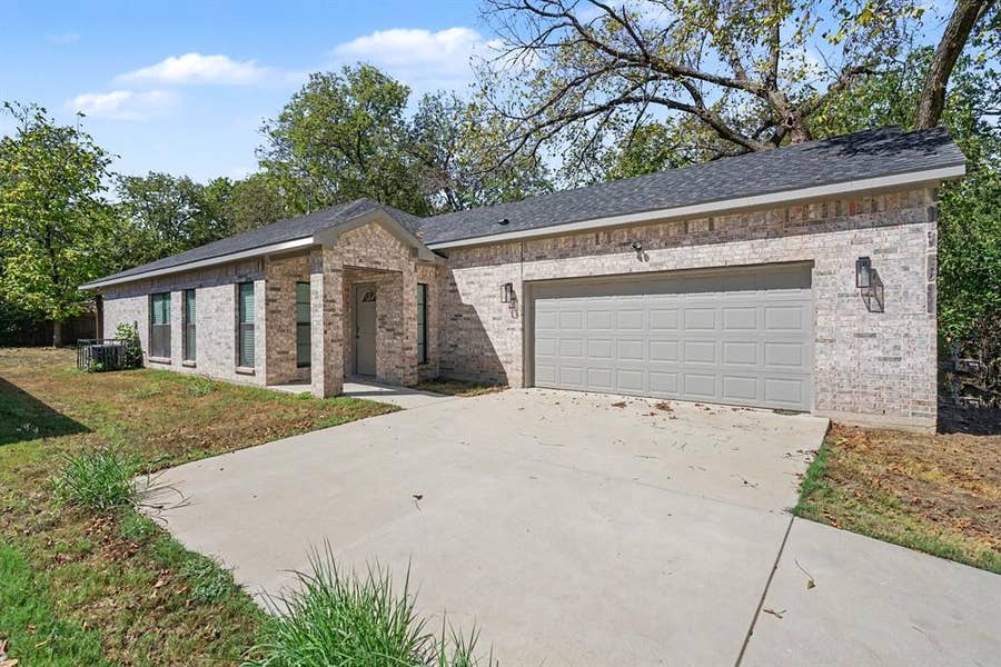 Property photo for 4221 Cardinal Drive, Dallas, TX