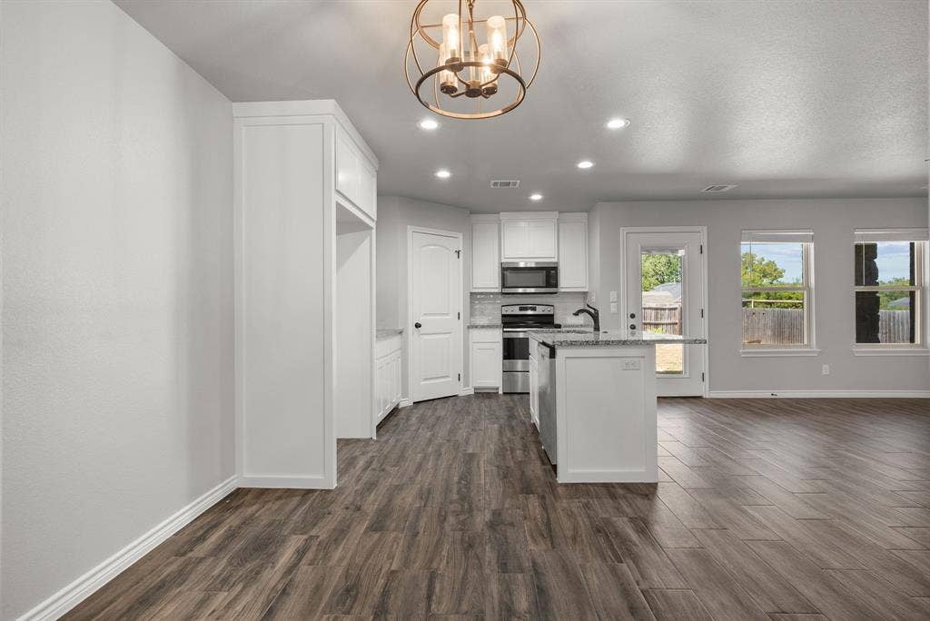 220 St Charles Drive, #B, Springtown, TX 76082 220 St Charles Drive, #B, Springtown, TX 76082