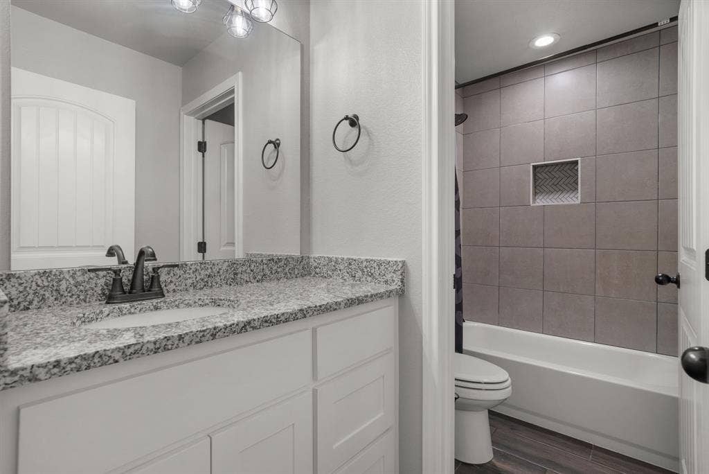 220 St Charles Drive, #B, Springtown, TX 76082 220 St Charles Drive, #B, Springtown, TX 76082