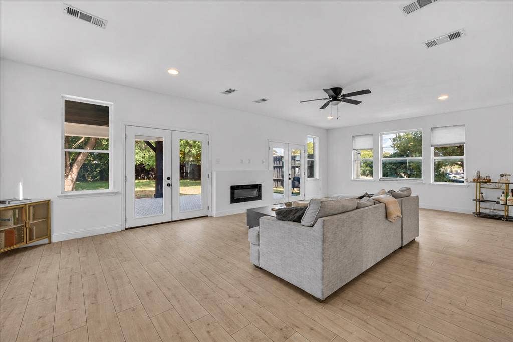 102 Glenn Avenue, Rockwall, TX 75087