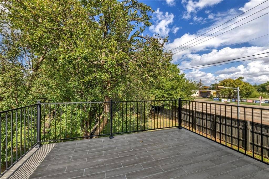 102 Glenn Avenue, Rockwall, TX 75087