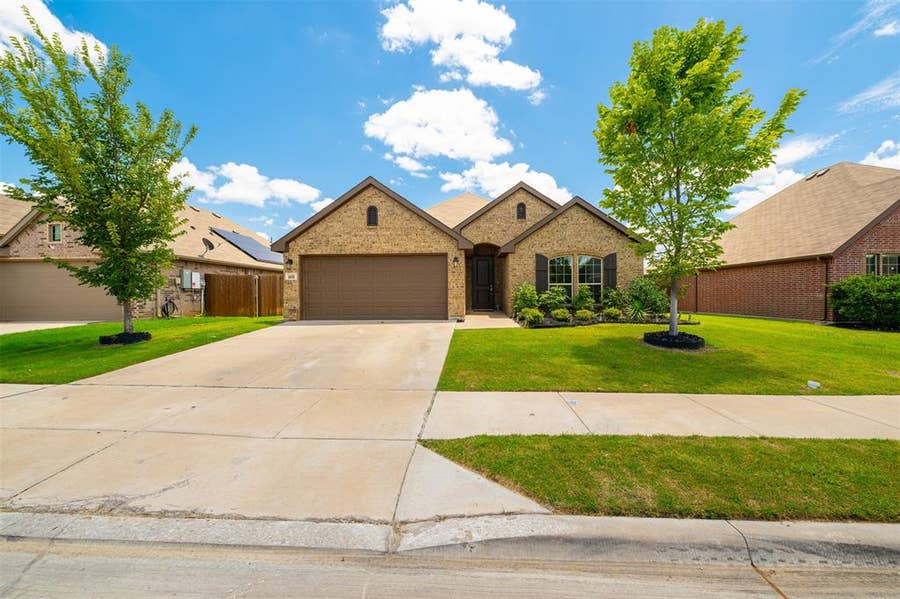Property photo for 105 Cheryl Drive, Keene, TX