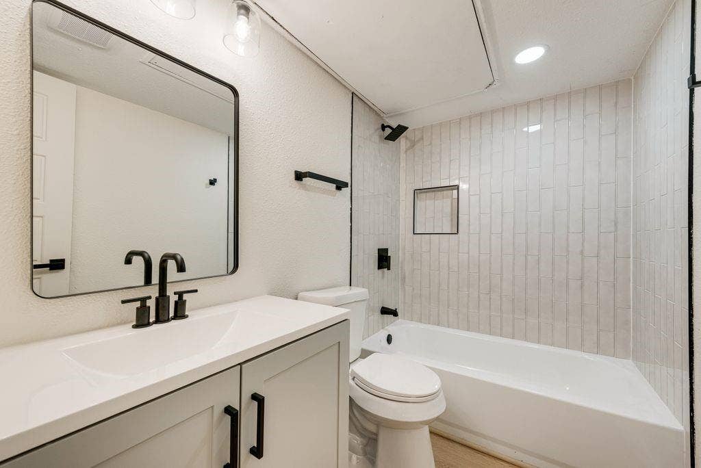 3357 Nottingham Lane, Plano, TX 75074 3357 Nottingham Lane, Plano, TX 75074
