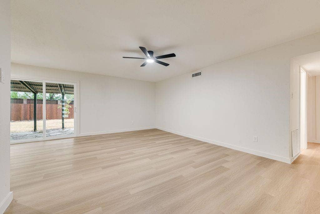 3357 Nottingham Lane, Plano, TX 75074 3357 Nottingham Lane, Plano, TX 75074