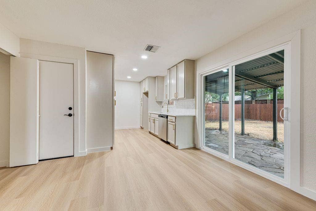 3357 Nottingham Lane, Plano, TX 75074 3357 Nottingham Lane, Plano, TX 75074