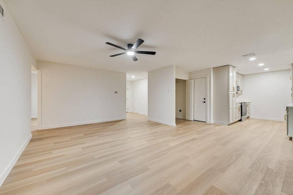 3357 Nottingham Lane, Plano, TX 75074 3357 Nottingham Lane, Plano, TX 75074