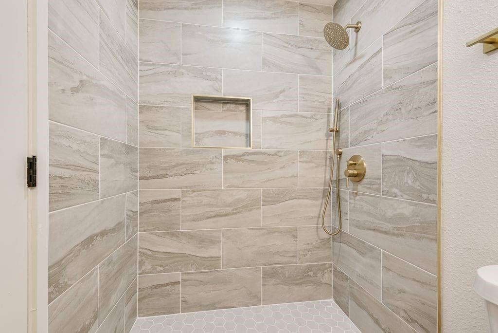 3357 Nottingham Lane, Plano, TX 75074 3357 Nottingham Lane, Plano, TX 75074