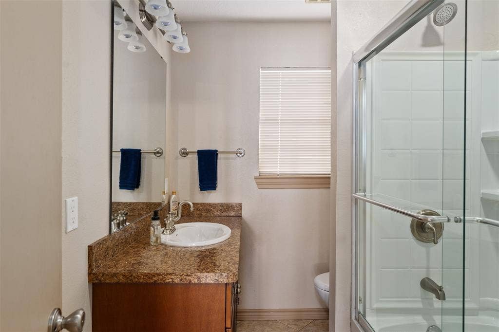 221 Edythe Dee Lane, Mabank, TX 75156 221 Edythe Dee Lane, Mabank, TX 75156