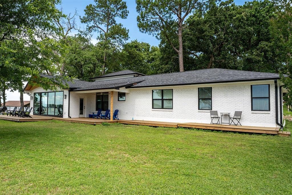 221 Edythe Dee Lane, Mabank, TX 75156 221 Edythe Dee Lane, Mabank, TX 75156