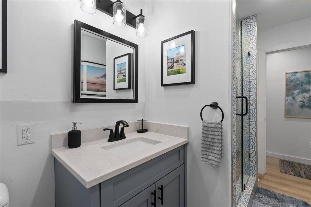 221 Edythe Dee Lane, Mabank, TX 75156 221 Edythe Dee Lane, Mabank, TX 75156