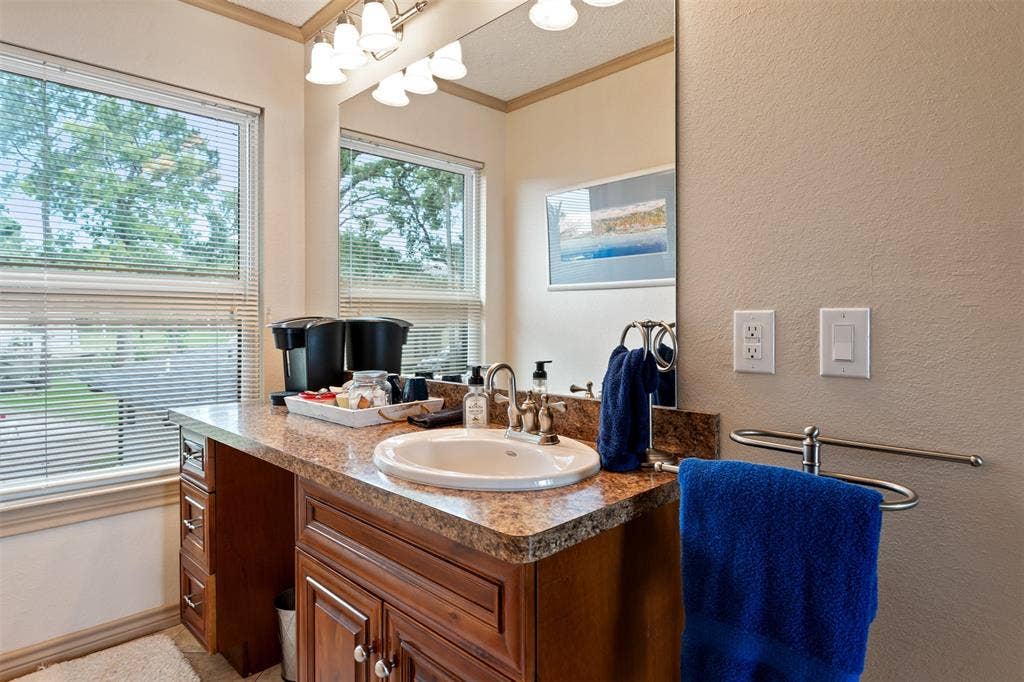 221 Edythe Dee Lane, Mabank, TX 75156 221 Edythe Dee Lane, Mabank, TX 75156