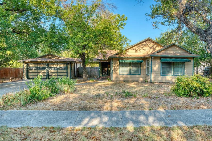 Property photo for 3233 Jane Lane, Haltom City, TX