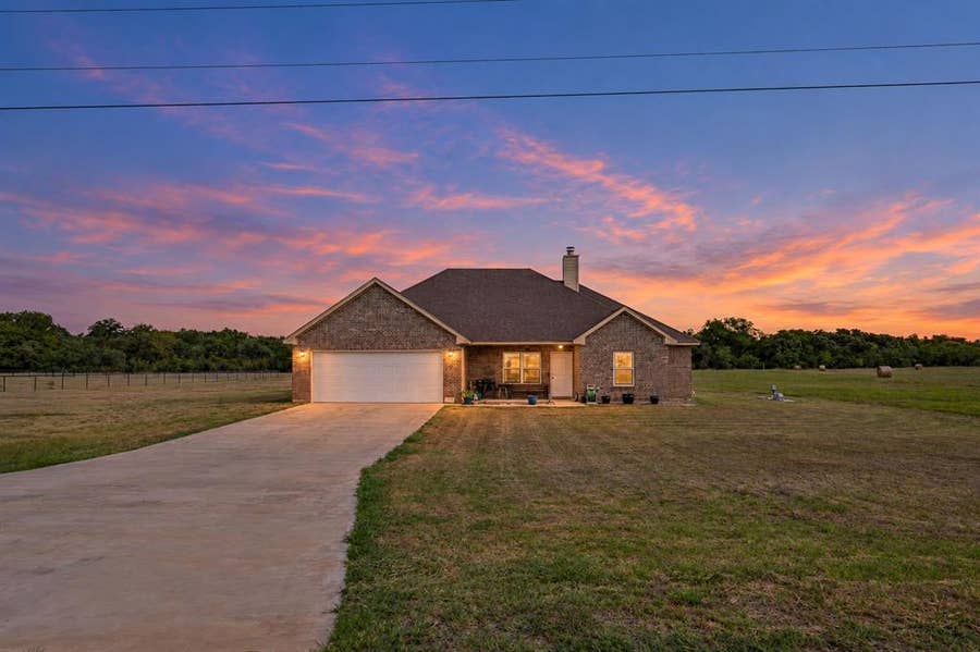 Property photo for 1215 River Hills Road, Stephenville, TX