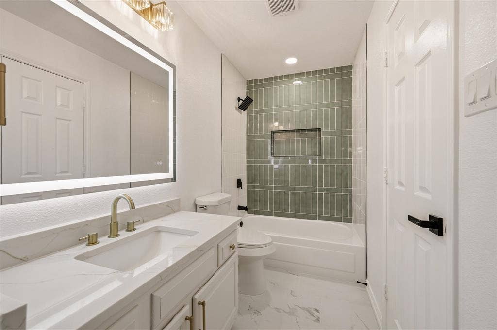 2025 Houlton Lane, Plano, TX 75025 2025 Houlton Lane, Plano, TX 75025