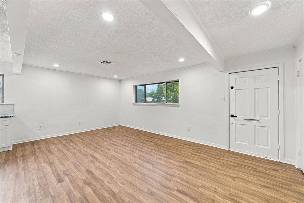 1720 Mountainview Drive, Waco, TX 76710 1720 Mountainview Drive, Waco, TX 76710