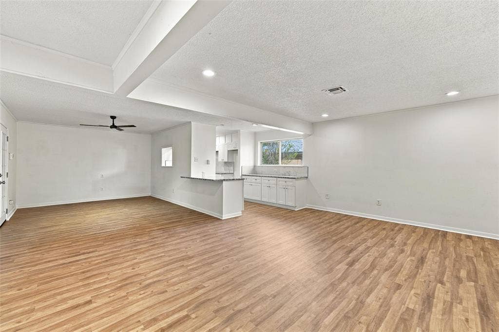 1720 Mountainview Drive, Waco, TX 76710 1720 Mountainview Drive, Waco, TX 76710