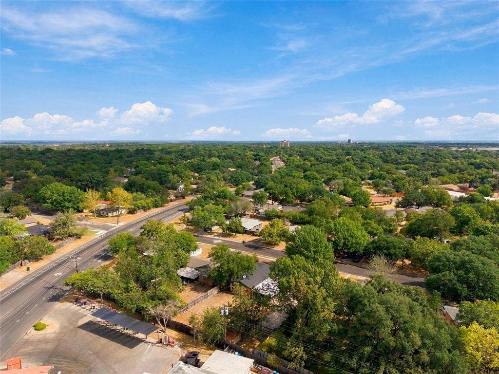 1720 Mountainview Drive, Waco, TX 76710 1720 Mountainview Drive, Waco, TX 76710