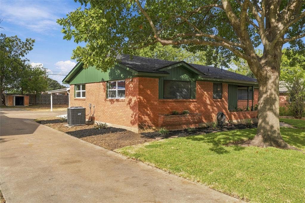 1720 Mountainview Drive, Waco, TX 76710 1720 Mountainview Drive, Waco, TX 76710