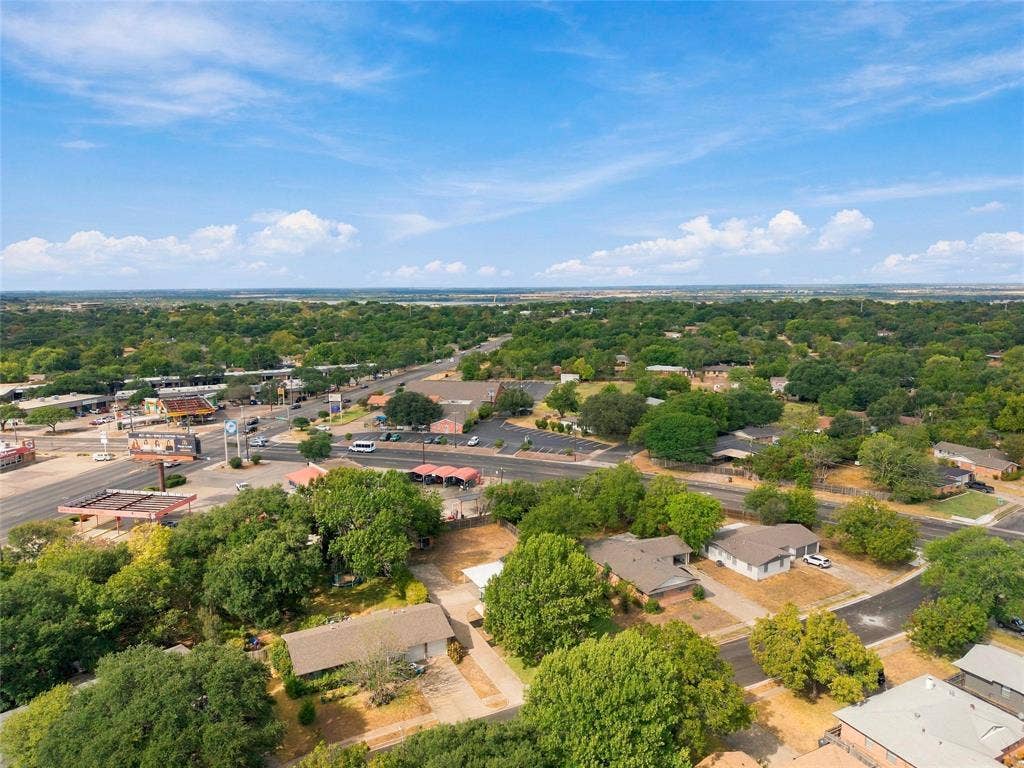 1720 Mountainview Drive, Waco, TX 76710 1720 Mountainview Drive, Waco, TX 76710
