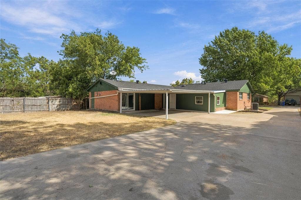 1720 Mountainview Drive, Waco, TX 76710 1720 Mountainview Drive, Waco, TX 76710