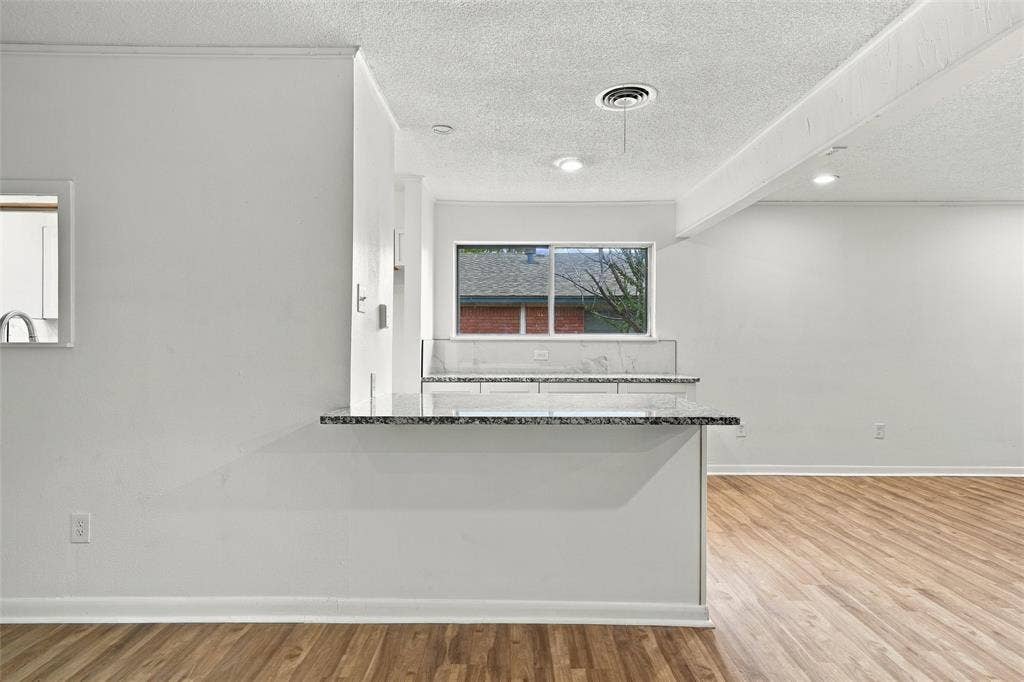 1720 Mountainview Drive, Waco, TX 76710 1720 Mountainview Drive, Waco, TX 76710