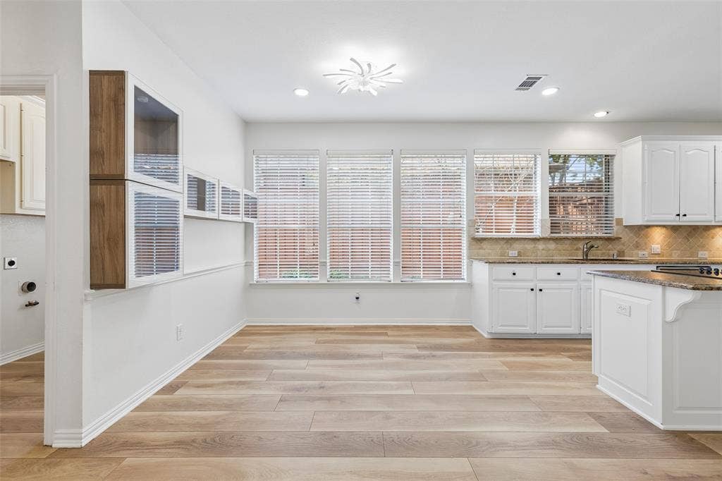 849 Shorewood Drive, Coppell, TX 75019 849 Shorewood Drive, Coppell, TX 75019