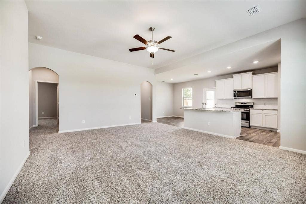 412 Harbor Oaks Drive, Anna, TX 75409