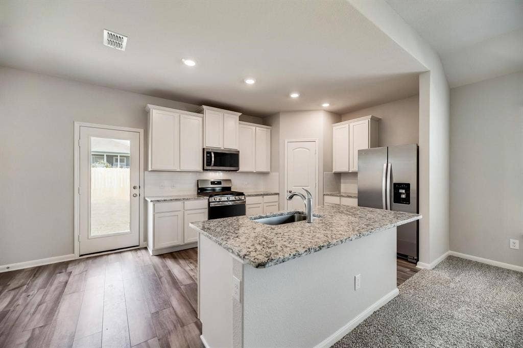412 Harbor Oaks Drive, Anna, TX 75409