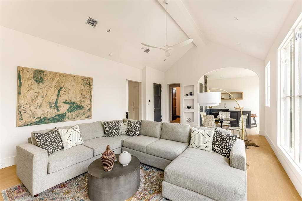 4718 W Amherst Avenue, Dallas, TX 75209 4718 W Amherst Avenue, Dallas, TX 75209