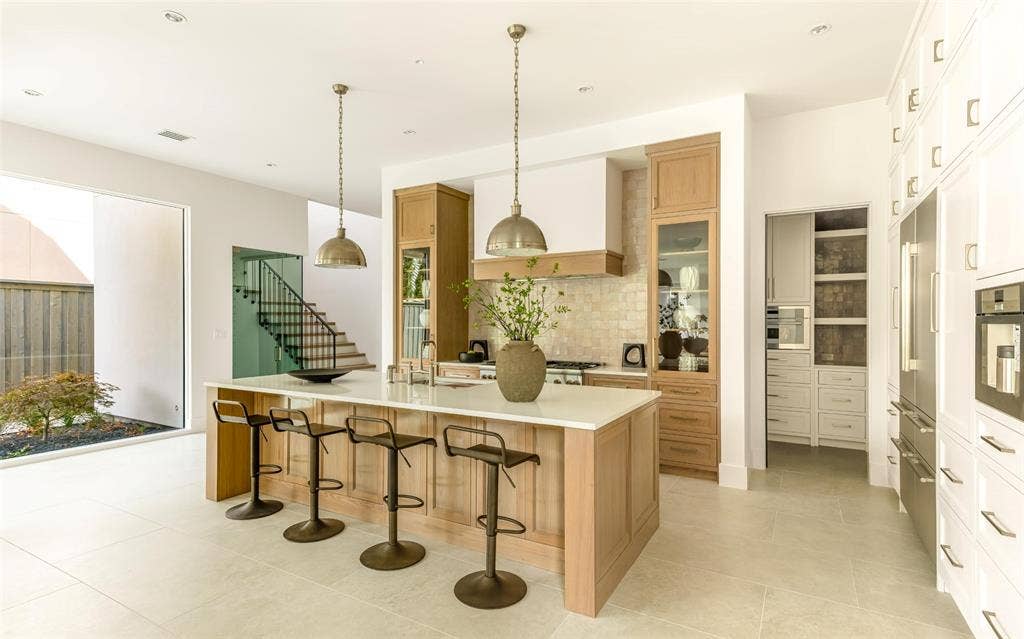 4718 W Amherst Avenue, Dallas, TX 75209 4718 W Amherst Avenue, Dallas, TX 75209