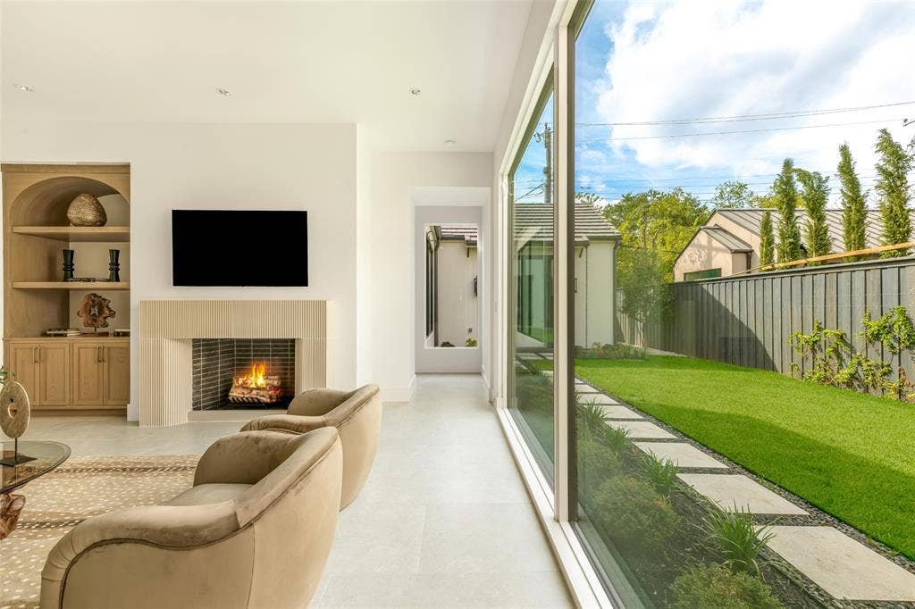4718 W Amherst Avenue, Dallas, TX 75209 4718 W Amherst Avenue, Dallas, TX 75209
