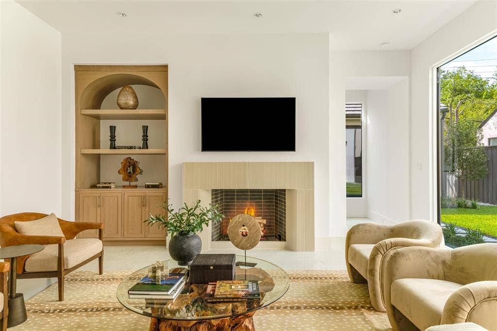 4718 W Amherst Avenue, Dallas, TX 75209 4718 W Amherst Avenue, Dallas, TX 75209