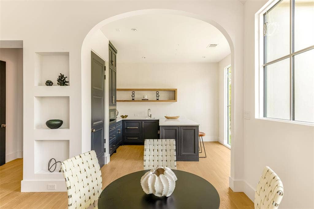 4718 W Amherst Avenue, Dallas, TX 75209 4718 W Amherst Avenue, Dallas, TX 75209