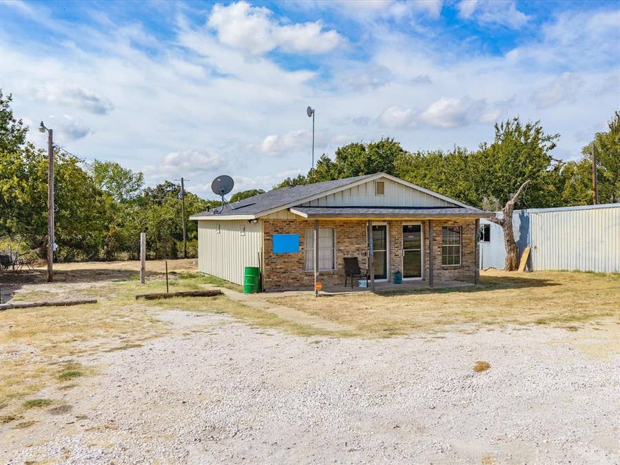 Property photo for 1576 E Highway 114, Boyd, TX