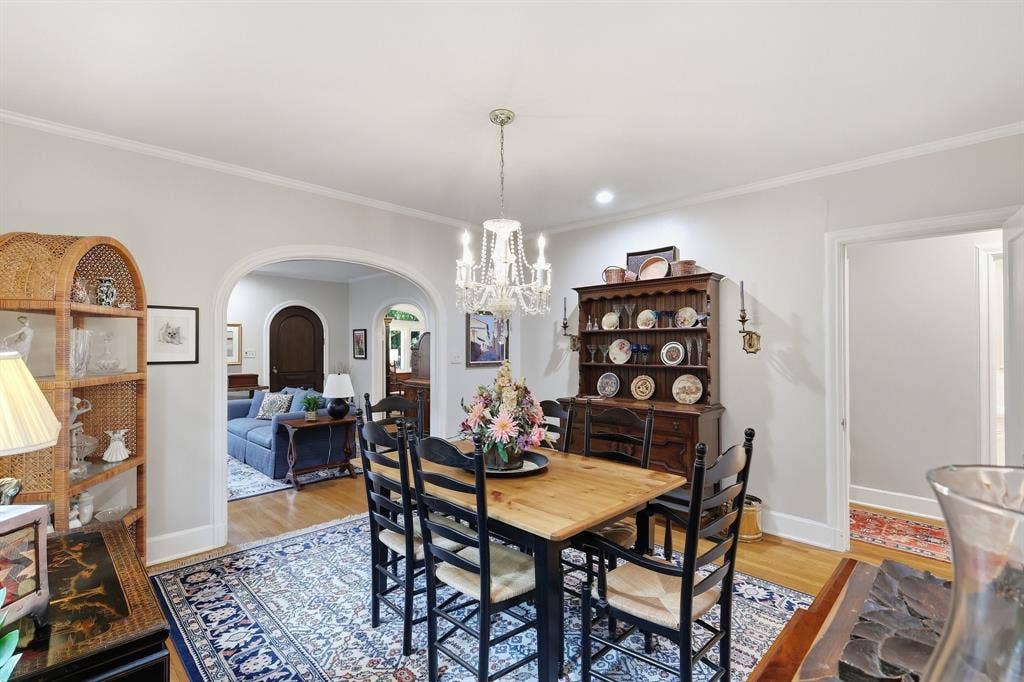 5906 Mercedes Avenue, Dallas, TX 75206