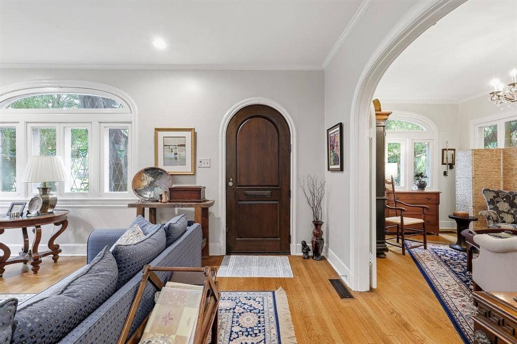 5906 Mercedes Avenue, Dallas, TX 75206