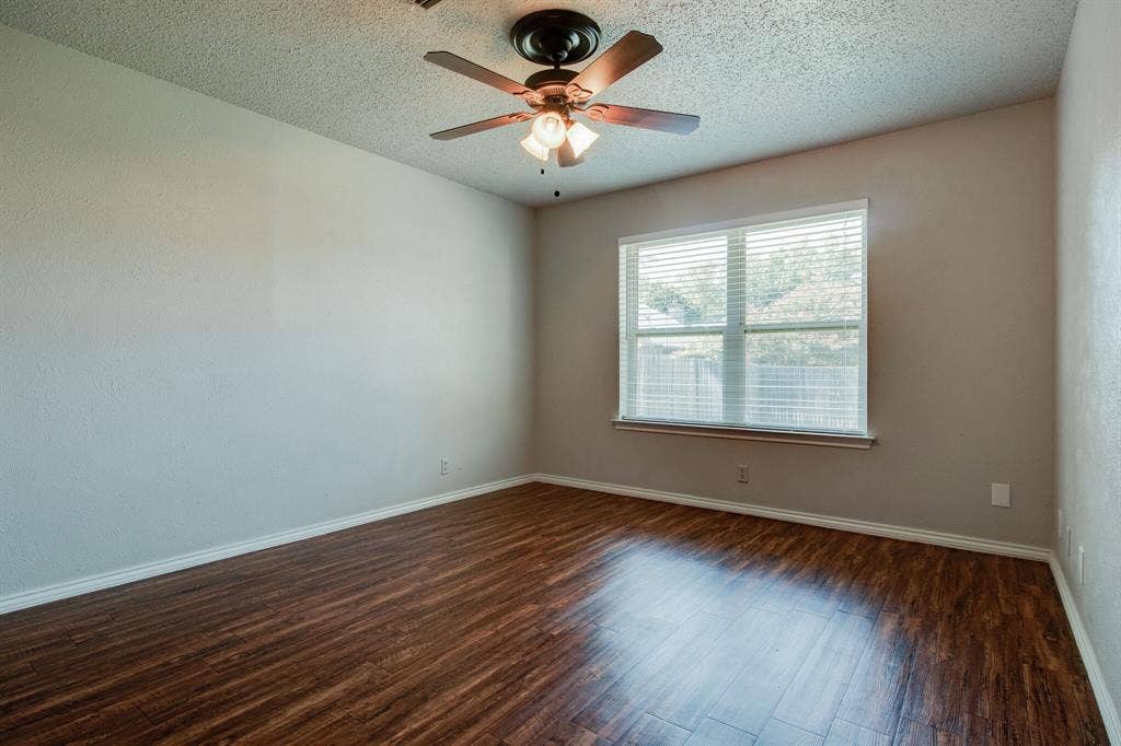 1726-1728 Stonegate Drive, Denton, TX 76205 1726-1728 Stonegate Drive, Denton, TX 76205