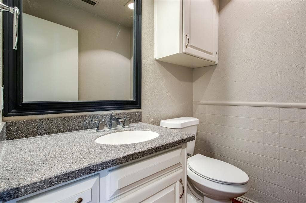 1726-1728 Stonegate Drive, Denton, TX 76205 1726-1728 Stonegate Drive, Denton, TX 76205