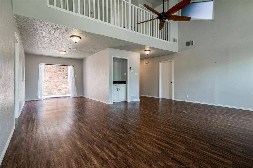 1726-1728 Stonegate Drive, Denton, TX 76205 1726-1728 Stonegate Drive, Denton, TX 76205