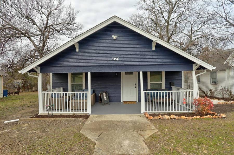 Property photo for 324 S Kentucky Street, McKinney, TX