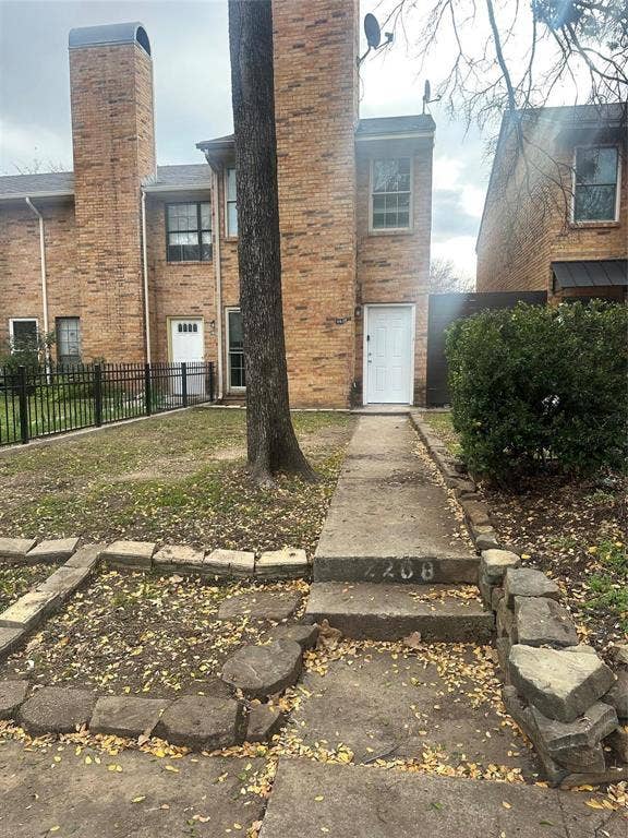 Property photo for 2268 Colony Court, Dallas, TX