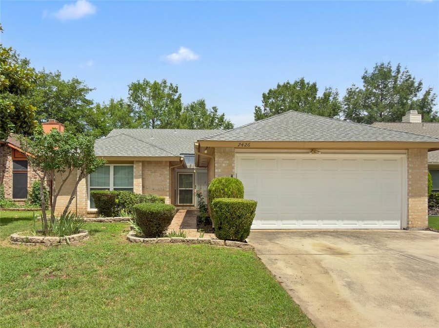 Property photo for 2426 Sutton Drive, Arlington, TX