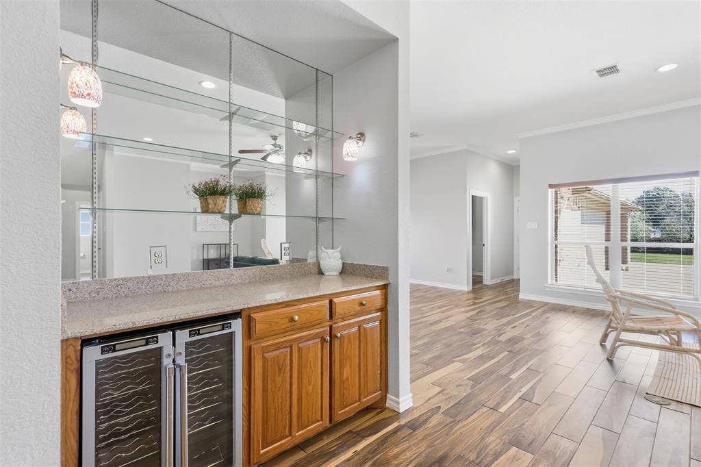 1013 Telford Trail, Crowley, TX 76036 Separate wine cooler and bar storage