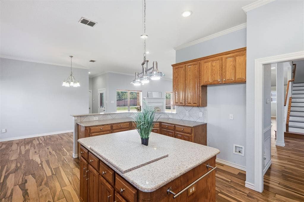 1013 Telford Trail, Crowley, TX 76036 1013 Telford Trail, Crowley, TX 76036