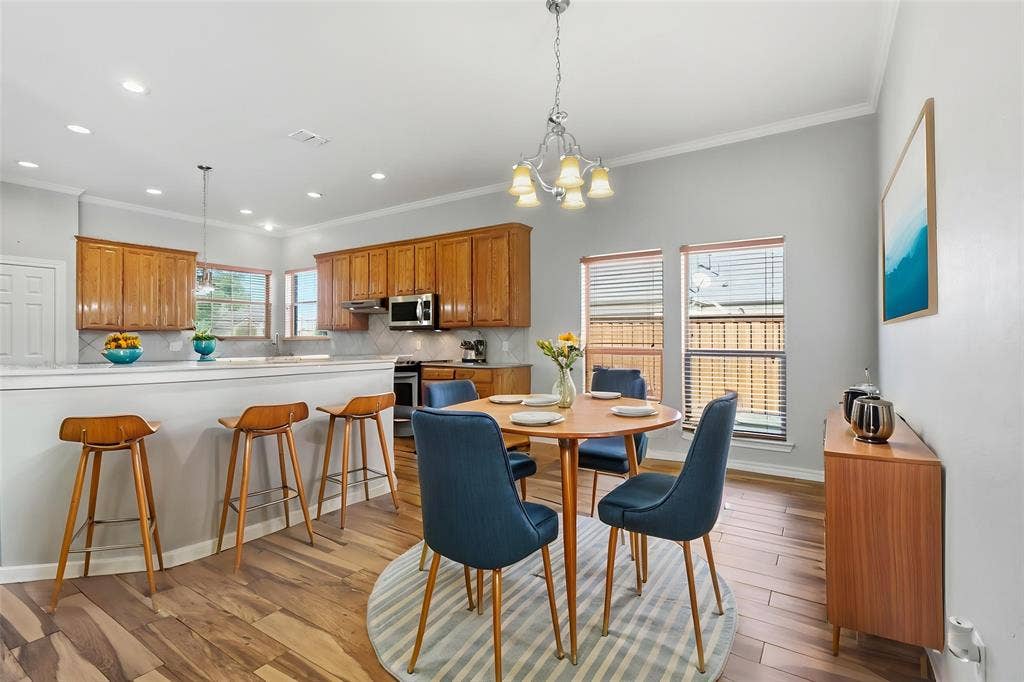 1013 Telford Trail, Crowley, TX 76036 VIRTUALLY STAGED