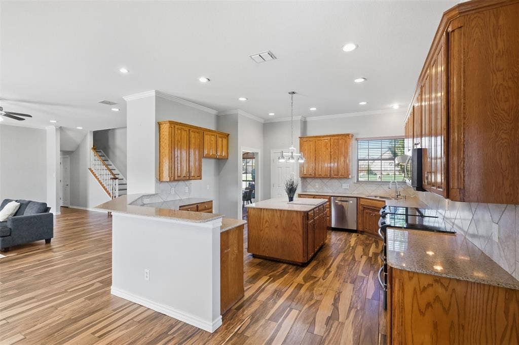 1013 Telford Trail, Crowley, TX 76036 1013 Telford Trail, Crowley, TX 76036
