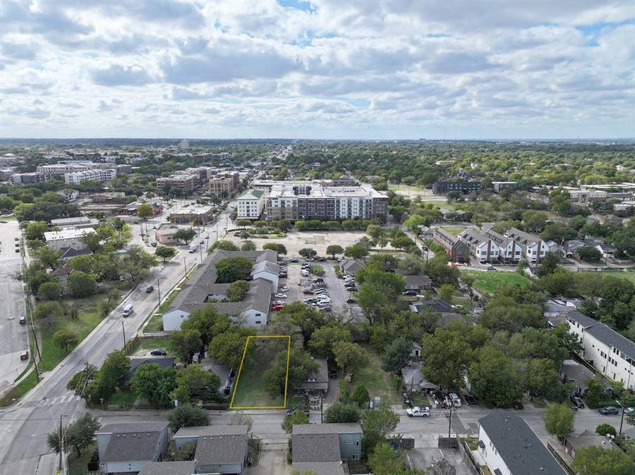 Property photo for 311 N Patton Avenue, Dallas, TX