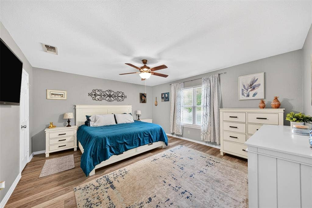 1290 County Road 3355, Paradise, TX 76073