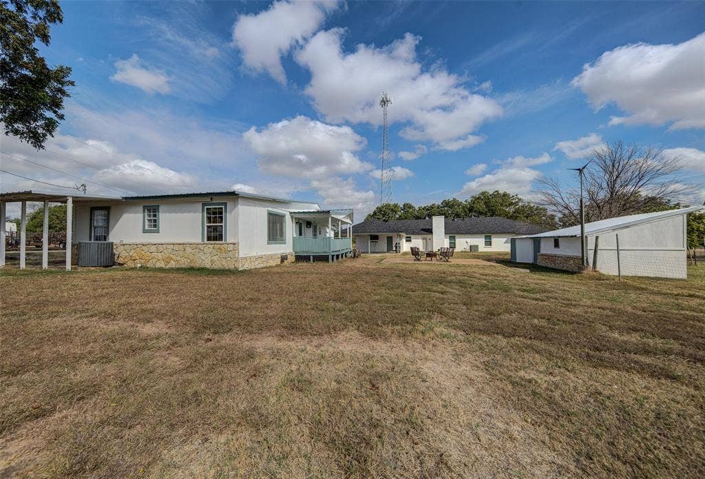 1290 County Road 3355, Paradise, TX 76073