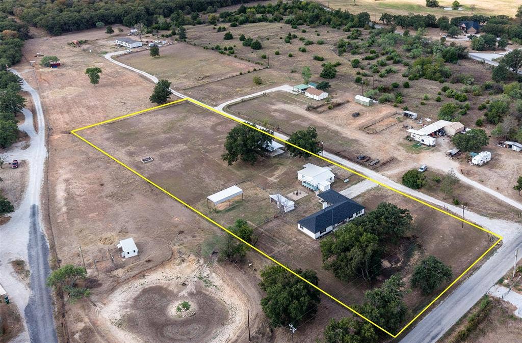 1290 County Road 3355, Paradise, TX 76073